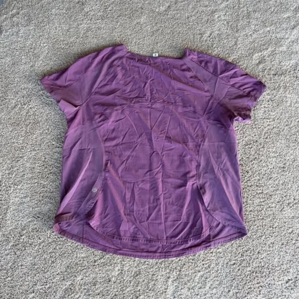 Women’s Lululemon Shirt Size 10